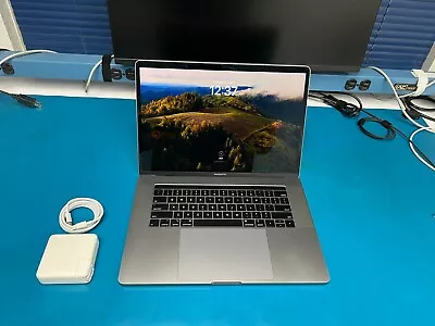 Apple 2018 MacBook Pro 15in 2.9 GHz 6 Core I9 32GB 500 SSD A1990 Batt Service • $349