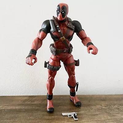 Marvel DEADPOOL 7  Action Figure Diamond Select Toys With One Accessory • $12.99