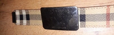 £25 • Buy  Burberry Women’s London Nova Check Leather Belt Size 26/65