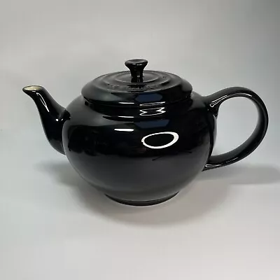 Le Creuset Stoneware Classic Traditional Tea Pot In Black Excellent Condition • £25