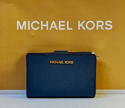 Michael Kors Jet Set Travel Medium Bifold Zipper Coin Wallet • $68