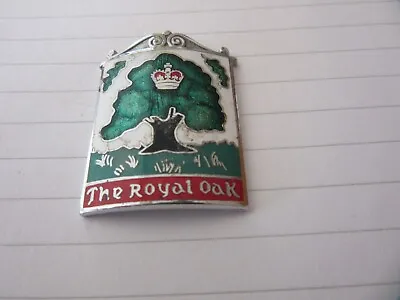 The Royal Oak Walking Stick Mount / Badge  (dk # 2) • £5