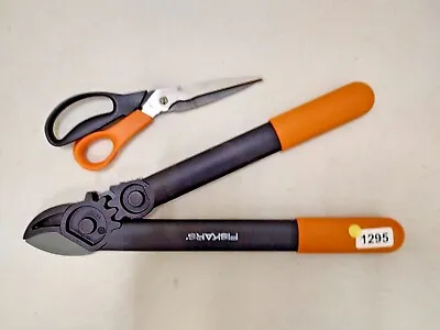 Fiskars 2 Piece Lopper & Shears Set M7E • £18.99