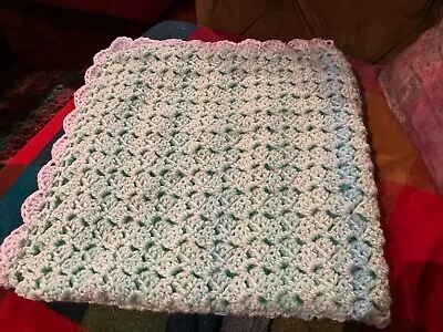 Handmade Crochet Blanket New • £5