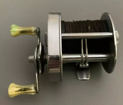 Vintage Shakespeare No.1934Direct Drive Mono Spool Mod E.H. Baitcast Reel #1923 • $13.45