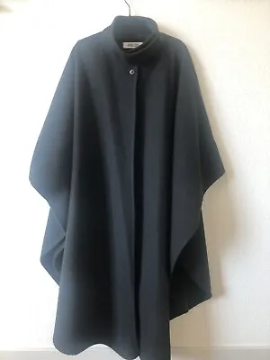 Amanda Smith Fleece Poncho Coat /Cape - One Size - Black • $25