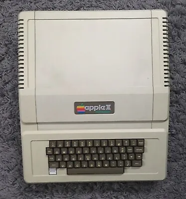 £500 • Buy Apple II Europlus Vintage Computer PLEASE READ DESCRIPTION Ref.2