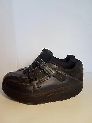 2009 Skechers Shape Ups Women Black Leather Walking Toning Shoes 11815 Size 6  • $38.99