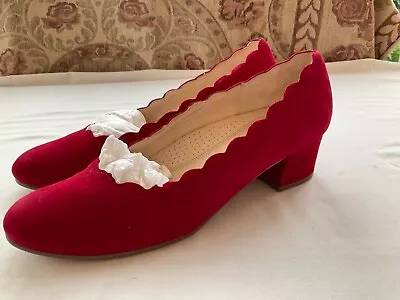 Gabor Comfort Court Shoes - Red Suede With Scalloped Edges - Size 7G • £7.50