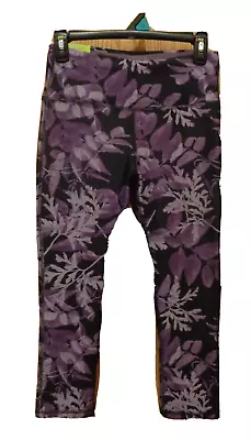 NWT Women's Purple Glassy Fern MARIKA Sport Capri Pants Size Medium • $15.96