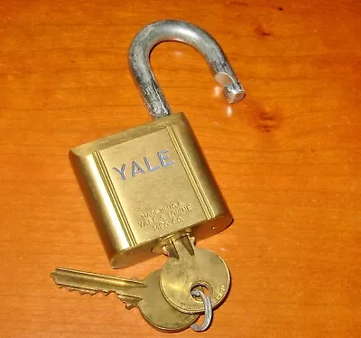 Vintage Lock The Yale & Towne Padlock Hardened Lock W 2 Keys 7A524 Made In USA • $29.99