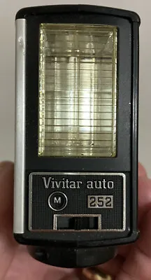 Vintage Collectible Vivitar Auto 252 Camera Flash Photographic Equipment Nice!! • $12.95