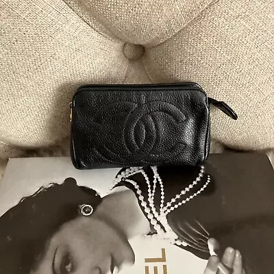 AUTHENTIC CHANEL Vintage Timeless CC Logo Coin Cosmetic Pouch Caviar 💖💖 • $450