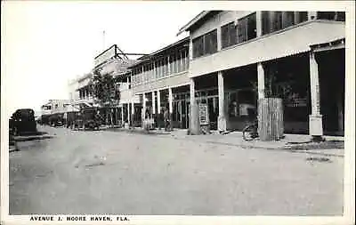 Moore Haven FL Avenue J C1920 Postcard • $14.79