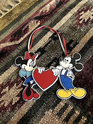 Disney Mickey Minnie Mouse Valentine Love Wooden Wall Decor Free Ship!! • $19.99