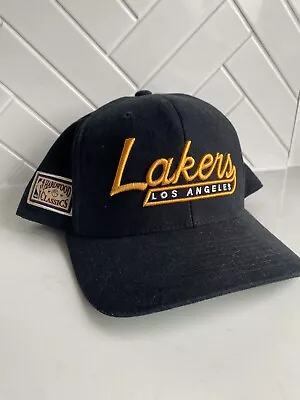 LA Lakers Basketball Mitchell & Ness Snapback Baseball Cap NBA Black • £5