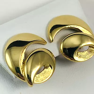 Vintage TRIFARI TM Signed Comfort Clip Gold Tone Swirl Clip On Earrings • $24.99