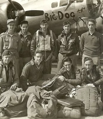 Org. Nose Art Photo: 384th Bomb Group Aircrew W/ B-17 Bomber  BIG DOG !!! • $51