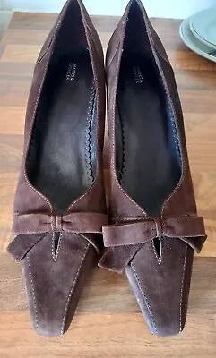 £8 • Buy Ladies Suede Mod Style Kitten Heeled Shoes. Rich Chocolate Size 5.5 Great...