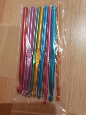 £3.50 • Buy 12 Set Aluminum Crochet Hook Needles Yarn Knitting Set Size 2-8 Mm Multicolour