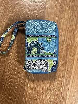 VERA BRADLEY - Carry It All In One Zip Wristlet - Green/Blue/White Floral • $18