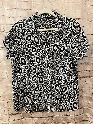 Essentials By Milano Shirt Women's XL Black Satin Geometric Short Sleeve Button • $16.14