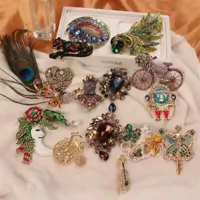 Charming Vintage Peacock Rainbow Bear Fairy Brooches Baroque Palace Corsage Pin  • $6.29