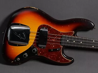 Fender Custom Shop Jazz Bass 1960 Relic Chocolate 3-Tone • $4490