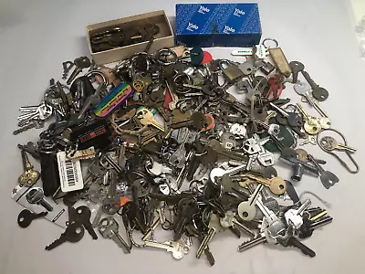 Vintage Key Lot 8 Pounds Door Cabinet Machine Keychains Yale Blanks Assorted • $35