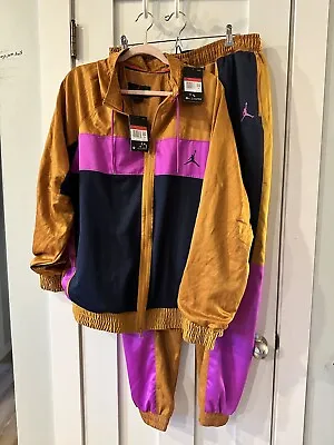 Mens Nike Tracksuit/warm Up Suit  Large • $120