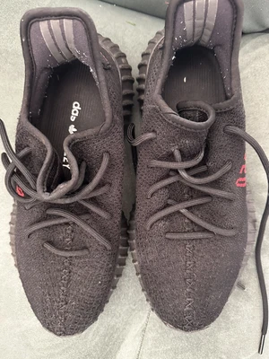 $180 • Buy Size 7 - Yeezy 350 V2 Bred