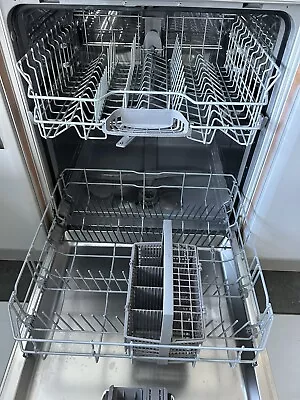 Neff Semi Integrated Dishwasher • £25
