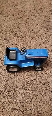 ERTL 1/16 Ford LGT 145 Lawn Garden Tractor Blue NICE!!! • $40