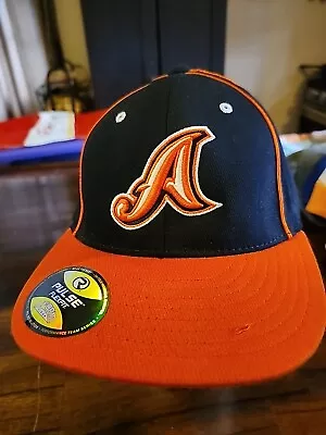 Auburn Tigers Flex Fitted Hat • $4.99