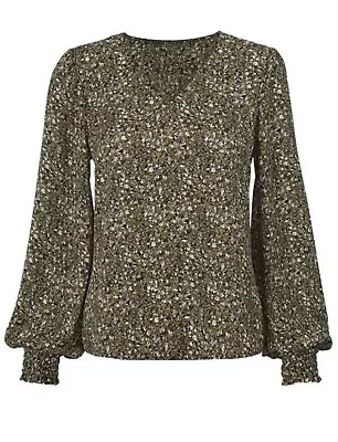 CAbi Chorus Blouse #4161 Green Multicolor Vee Neck Medium • $24.95