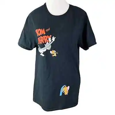 Tom And Jerry Graphic Tee T Shirt Sz Medium Black • £18.31