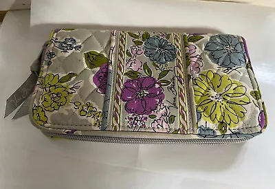 Vera Bradley Quilted Watercolor Floral Wallet Organizer • $17.99