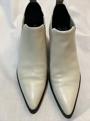 Via Spiga Women’s Farly Bootie Western Style Heeled White Leather Size 10 M EUC • $34.99