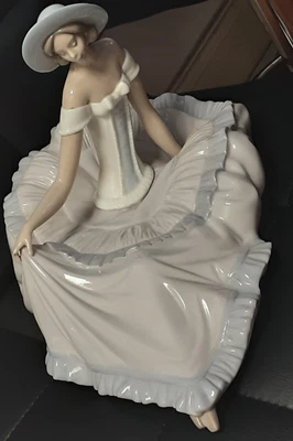 £25 • Buy Vintage Nao By Ladro Large Figurine Grace