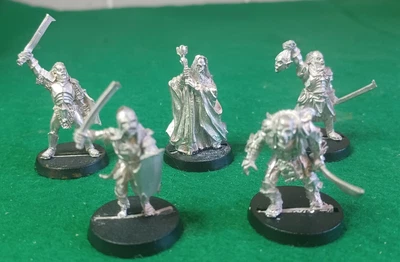 £9 • Buy Games Workshop Lord Of The Rings Saruman And Uruk-Hai × 4 Warhammer 