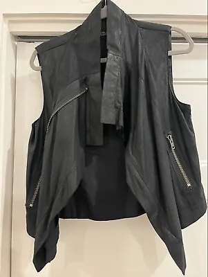 Pre-Owned Veda Leather Vest - Black Size Medium  • £49.62