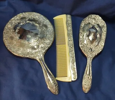 VINTAGE Victorian Brush Comb Mirror Set. Silver Plated.  • $15.99