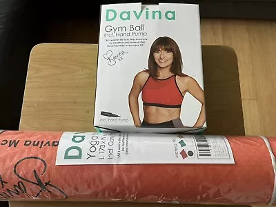 Gift DAVINA MCCALL EXERCISE BALL WITH DAVINA YOGA MAT INC  PUMP 65CM RRP £30 New • £9.99