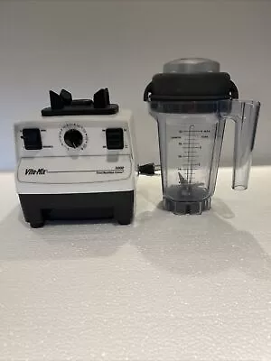 Vitamix Super Total Nutrition Center 5000 Model VM0103 • $185