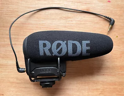 Rode Videomic Pro Plus On-Camera Shotgun Microphone In Excellent Condition • £51