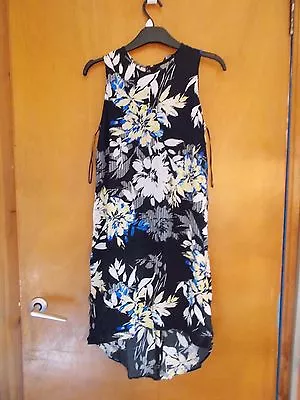 F+F Shift Dress Sleeveless Scoop-Neck Floral Mullet Hem 6 Black Mix BNWT • $17.39