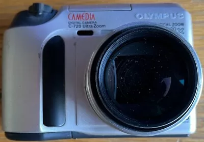 Olympus CAMEDIA C-720 Ultra Zoom 3.0MP Digital Camera - Silver • $3.25