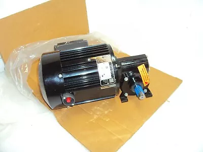 Bodine 48Y6BFS1-5N AC Right Angle Gearmotor 220/240V 1~ 15:1 Reduction 93 RPM • $249.95