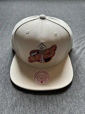 New Mitchell & Ness NBA Seattle Supersonics Snapback Hat Cream OSFA • $24.50