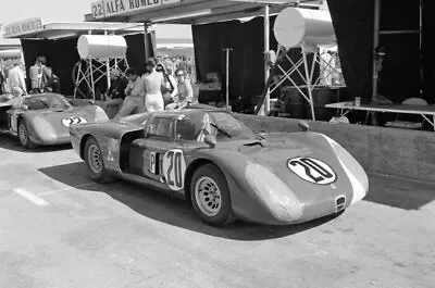 The Udo Sch�tz Nino Vaccarella Alfa Romeo T33 2 Sports Car 1968 Old Photo 3 • $10